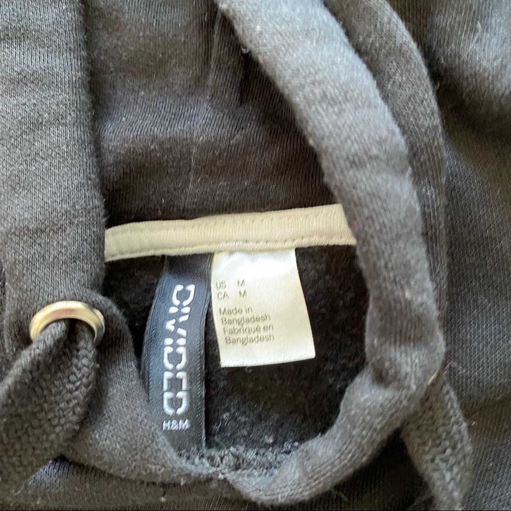 H&M • Bundle of 4 cropped hoodies - Picture 7 of 14